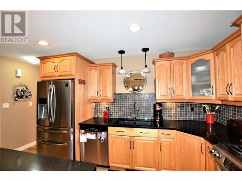 519 Loon Avenue, Vernon, BC - Indoor Photo Showing Kitchen