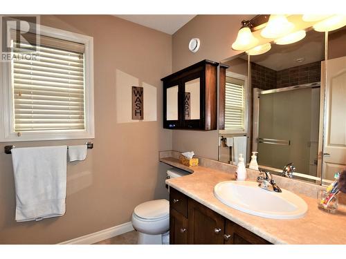 519 Loon Avenue, Vernon, BC - Indoor Photo Showing Bathroom