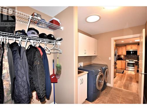 519 Loon Avenue, Vernon, BC - Indoor Photo Showing Laundry Room