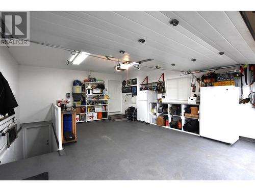 519 Loon Avenue, Vernon, BC - Indoor Photo Showing Garage