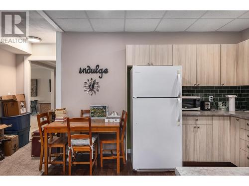 2172 Michelle Crescent, West Kelowna, BC - Indoor Photo Showing Kitchen