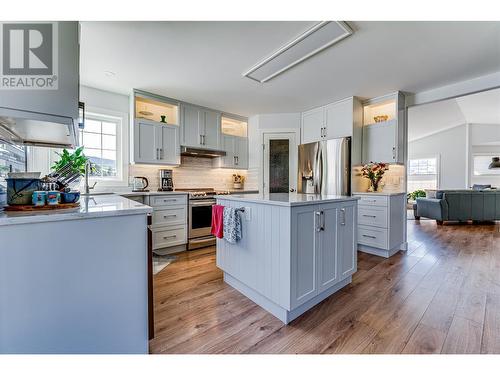 5800 Canary Drive, Vernon, BC - Indoor Photo Showing Kitchen With Upgraded Kitchen