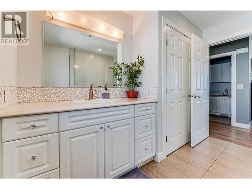 5800 Canary Drive, Vernon, BC - Indoor Photo Showing Bathroom