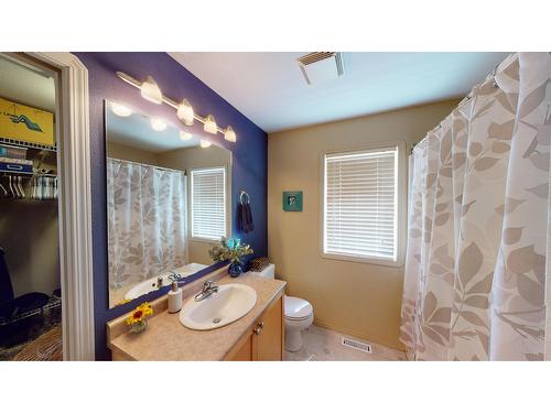 102 Forest Crowne Close, Kimberley, BC - Indoor Photo Showing Bathroom