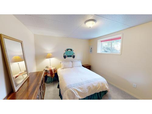 102 Forest Crowne Close, Kimberley, BC - Indoor Photo Showing Bedroom