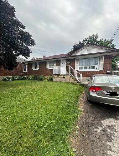 730 Queensdale Avenue E, Hamilton, ON - Outdoor