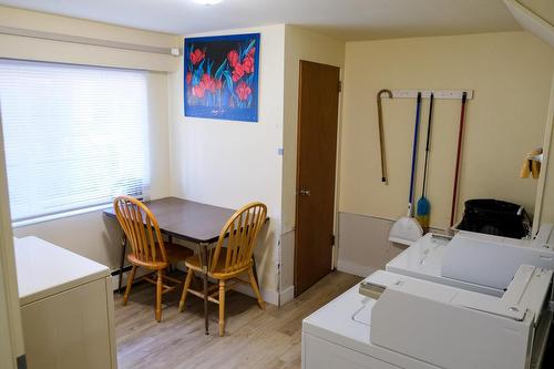 769 4Th Avenue, Hope, BC - Indoor Photo Showing Laundry Room