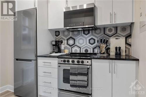 591 Oconnor Street, Ottawa, ON - Indoor Photo Showing Kitchen