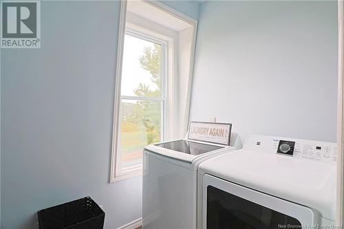 8 Mott Road, Waterborough, NB - Indoor Photo Showing Laundry Room