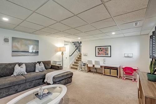 403 Tuck Drive, Burlington, ON - Indoor Photo Showing Living Room