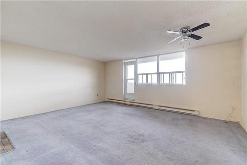 700 Dynes Road|Unit #1214, Burlington, ON - Indoor Photo Showing Other Room