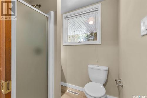 1321 Conn Avenue, Saskatoon, SK - Indoor Photo Showing Bathroom