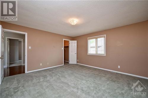 Bed 2 - 38 Knudson Drive, Ottawa, ON - Indoor Photo Showing Other Room