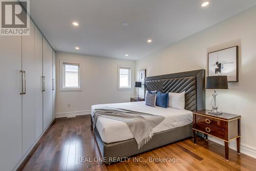 2316 Delnice Drive, Oakville, ON - Indoor Photo Showing Bedroom