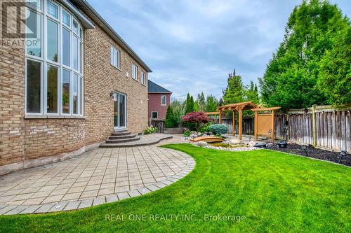 2316 Delnice Drive, Oakville, ON - Outdoor