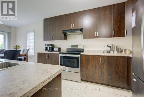 119 Gillespie Drive, Brantford, ON - Indoor Photo Showing Kitchen