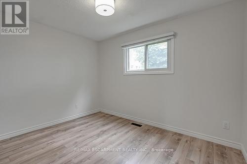 7 Garside Avenue S, Hamilton, ON - Indoor Photo Showing Other Room