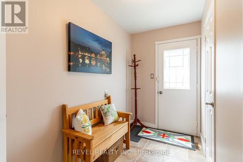 10 Montebello Court, Hamilton, ON - Indoor Photo Showing Other Room