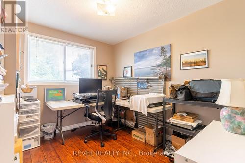 10 Montebello Court, Hamilton, ON - Indoor Photo Showing Office