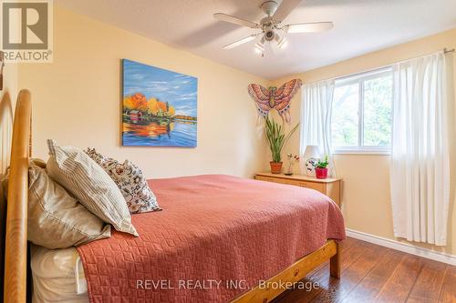 10 Montebello Court, Hamilton, ON - Indoor Photo Showing Bedroom