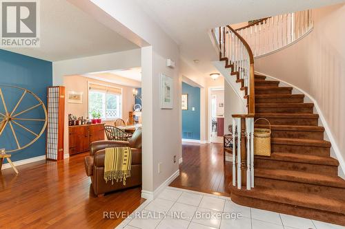 10 Montebello Court, Hamilton, ON - Indoor Photo Showing Other Room