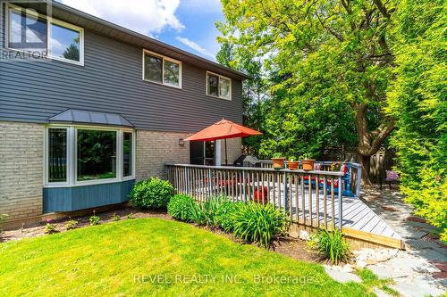 10 Montebello Court, Hamilton, ON - Outdoor With Exterior