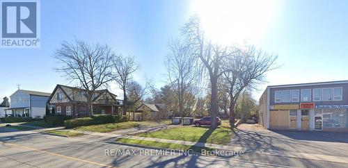 6192 Dunn Street, Niagara Falls, ON 