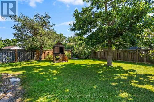 174 Louth Street, St. Catharines, ON - Outdoor With Backyard