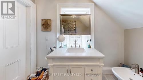 126 King Street, Kawartha Lakes (Woodville), ON - Indoor Photo Showing Bathroom