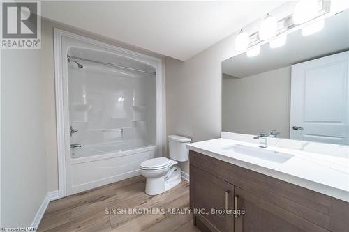 27 Mcmann Drive, Thorold, ON - Indoor Photo Showing Bathroom