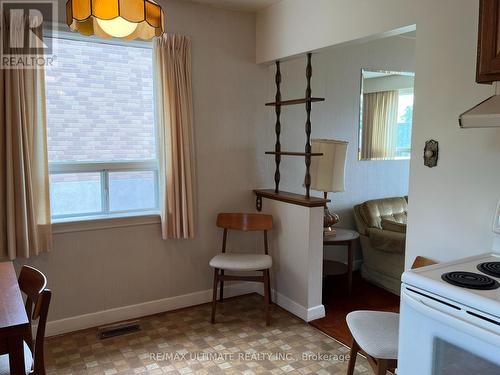 14 Hawkins Drive, Toronto (Brookhaven-Amesbury), ON - Indoor Photo Showing Kitchen