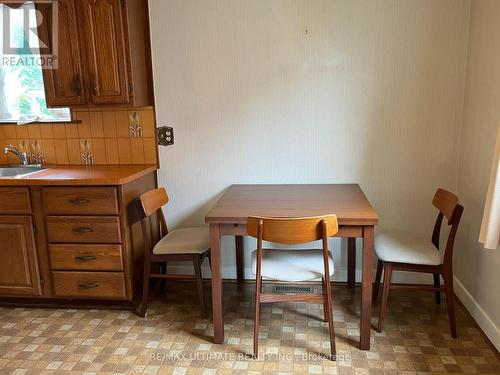 14 Hawkins Drive, Toronto W04, ON - Indoor Photo Showing Dining Room