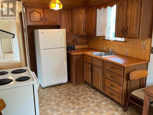 14 Hawkins Drive, Toronto (Brookhaven-Amesbury), ON - Indoor Photo Showing Kitchen