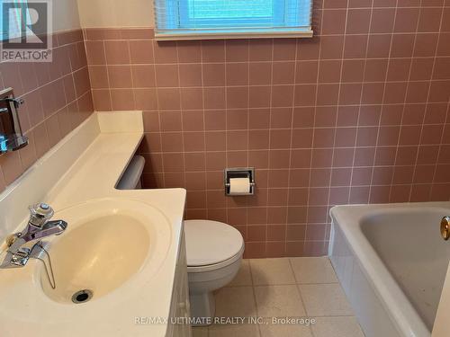 14 Hawkins Drive, Toronto W04, ON - Indoor Photo Showing Bathroom