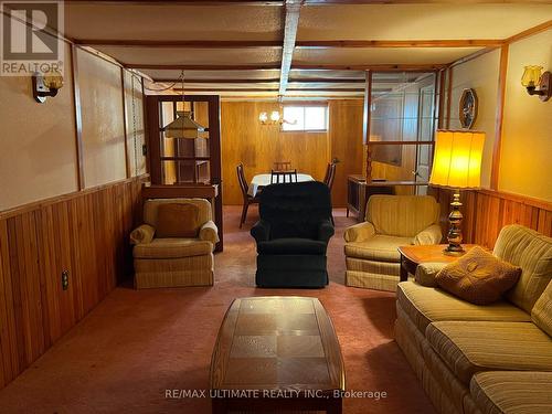 14 Hawkins Drive, Toronto (Brookhaven-Amesbury), ON - Indoor Photo Showing Living Room