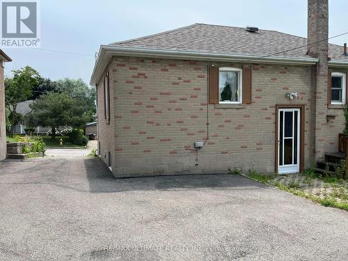 14 Hawkins Drive, Toronto (Brookhaven-Amesbury), ON - Outdoor With Exterior