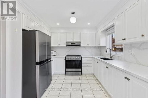 5100 Fallingbrook Drive, Mississauga, ON - Indoor Photo Showing Kitchen