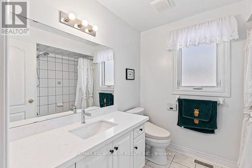 5100 Fallingbrook Drive, Mississauga, ON - Indoor Photo Showing Bathroom