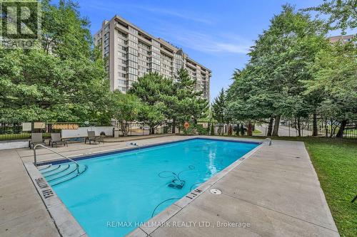 505 - 2901 Kipling Avenue, Toronto (Mount Olive-Silverstone-Jamestown), ON - Outdoor With In Ground Pool