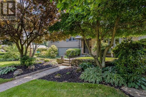 674 Holt Drive, Burlington, ON - Outdoor