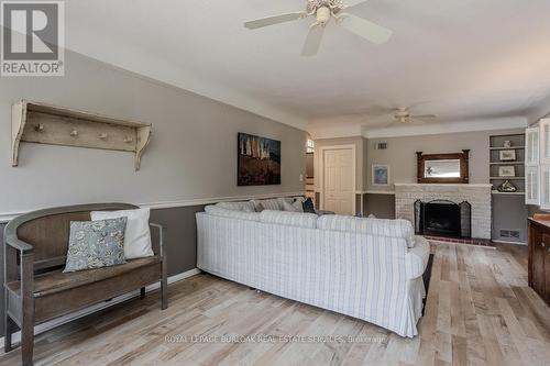 674 Holt Drive, Burlington, ON - Indoor Photo Showing Living Room With Fireplace