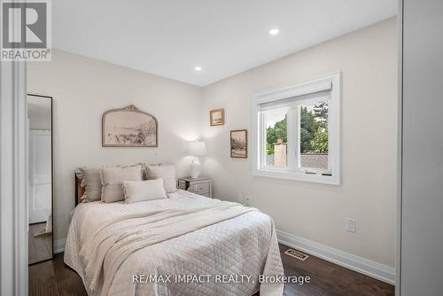 7 Forest Path Court, Toronto W10, ON - Indoor Photo Showing Bedroom