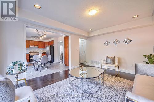 3193 Bunkerhill Place, Burlington, ON - Indoor Photo Showing Living Room