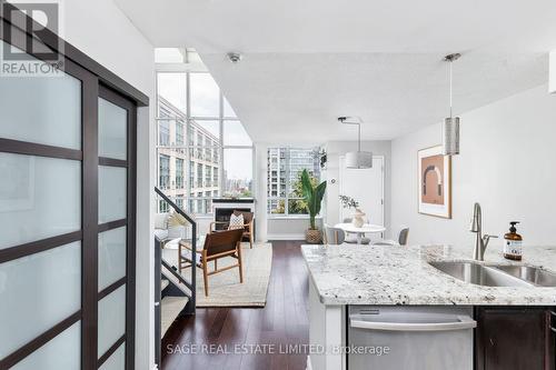 703 - 250 Manitoba Street, Toronto, ON - Indoor Photo Showing Kitchen With Double Sink With Upgraded Kitchen