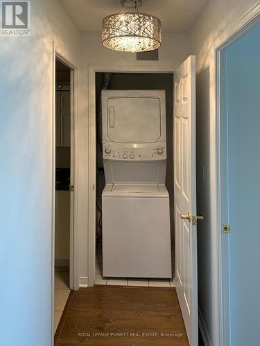 1701 - 4900 Glen Erin Mills Drive, Mississauga, ON - Indoor Photo Showing Laundry Room
