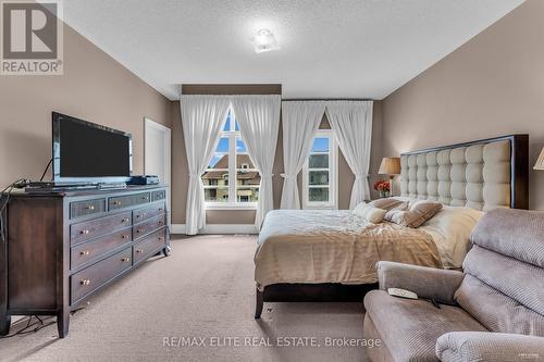 123 Carisbrooke Circle, Aurora (Bayview Southeast), ON - Indoor Photo Showing Bedroom