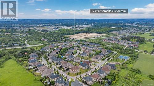 123 Carisbrooke Circle, Aurora (Bayview Southeast), ON - Outdoor With View