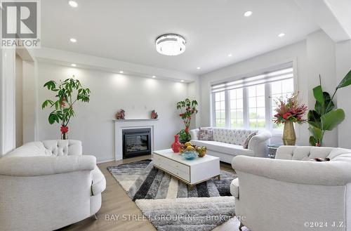 42 Marlene Johnston Drive, East Gwillimbury (Holland Landing), ON - Indoor Photo Showing Living Room With Fireplace