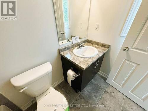 51 Sanford Circle, Springwater (Centre Vespra), ON - Indoor Photo Showing Bathroom