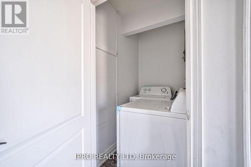 3338 Brandon Gate Drive, Mississauga, ON - Indoor Photo Showing Laundry Room